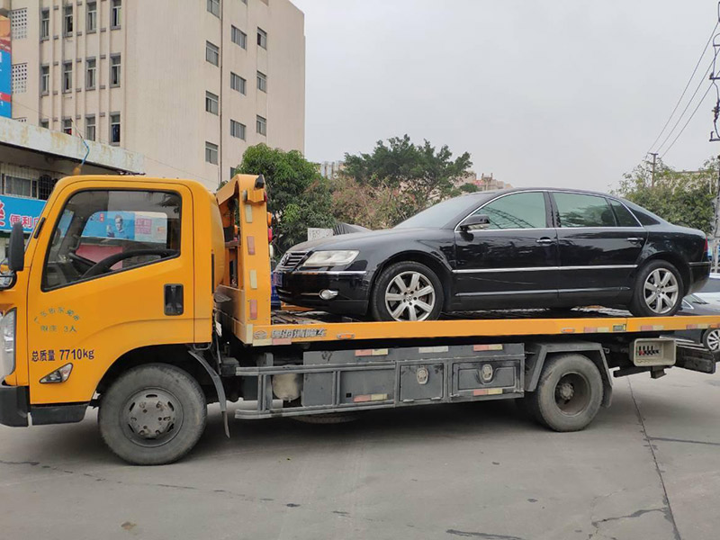 齊齊哈爾市甘南縣汽車雪地困境救援：專業(yè)團(tuán)隊(duì)為您解憂